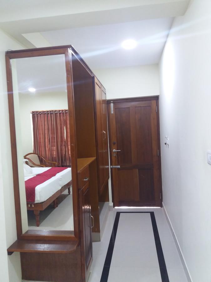 Travancore Island Resort Thiruvananthapuram Buitenkant foto