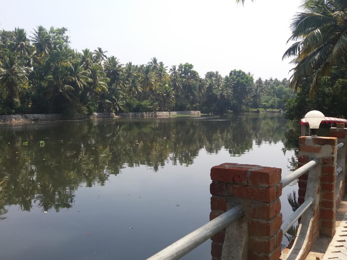 Travancore Island Resort Thiruvananthapuram Buitenkant foto