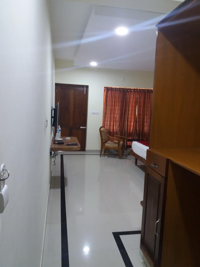 Travancore Island Resort Thiruvananthapuram Buitenkant foto