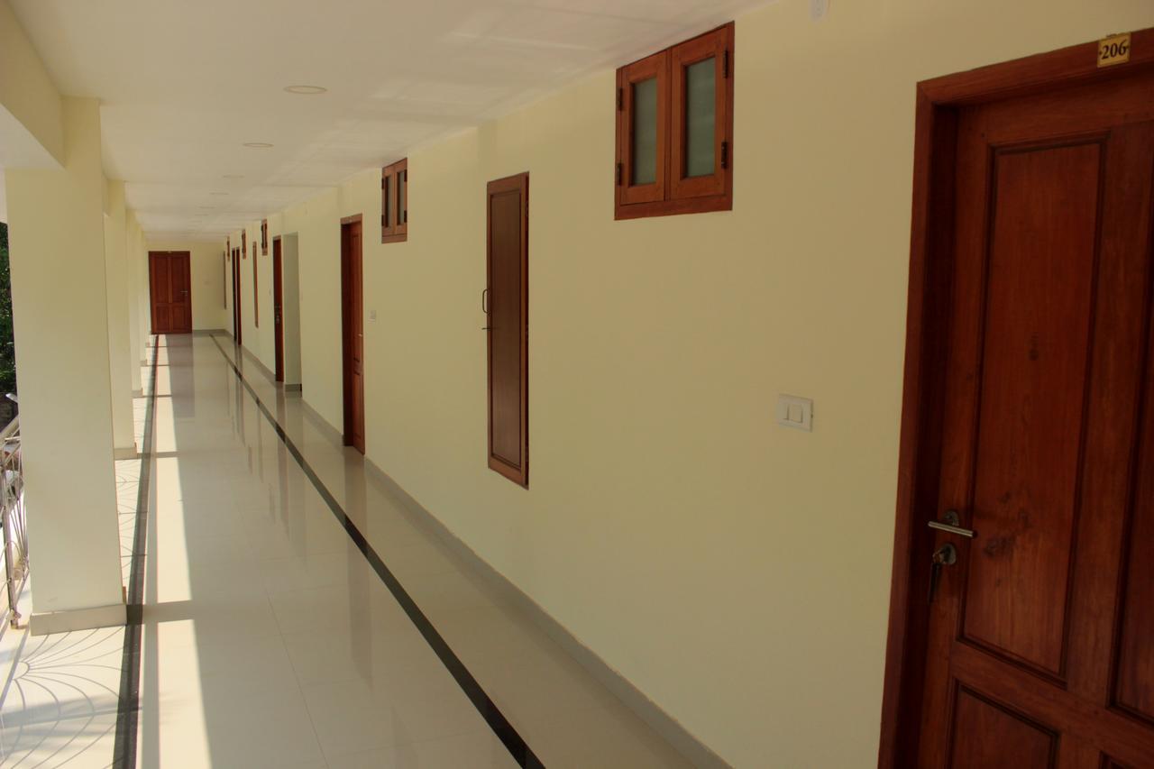 Travancore Island Resort Thiruvananthapuram Buitenkant foto