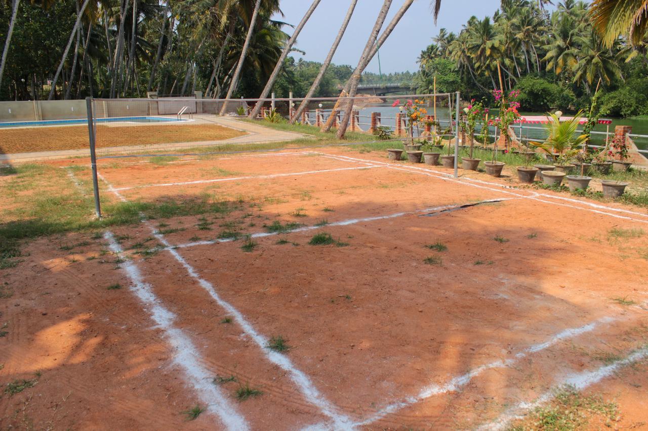 Travancore Island Resort Thiruvananthapuram Buitenkant foto