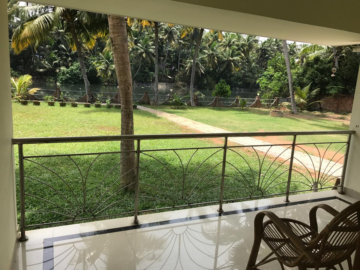Travancore Island Resort Thiruvananthapuram Buitenkant foto